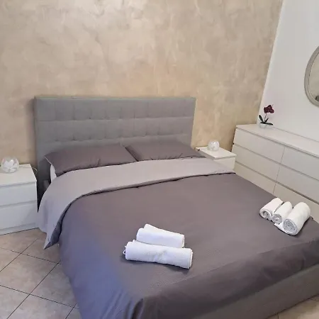 Apartamento Metro-Massaua Turín Exterior foto